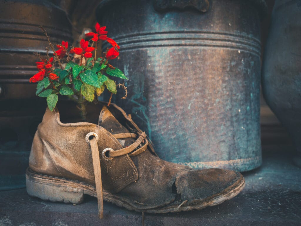 Обращение с отходами списанной или утратившей свои потребительские свойства обуви